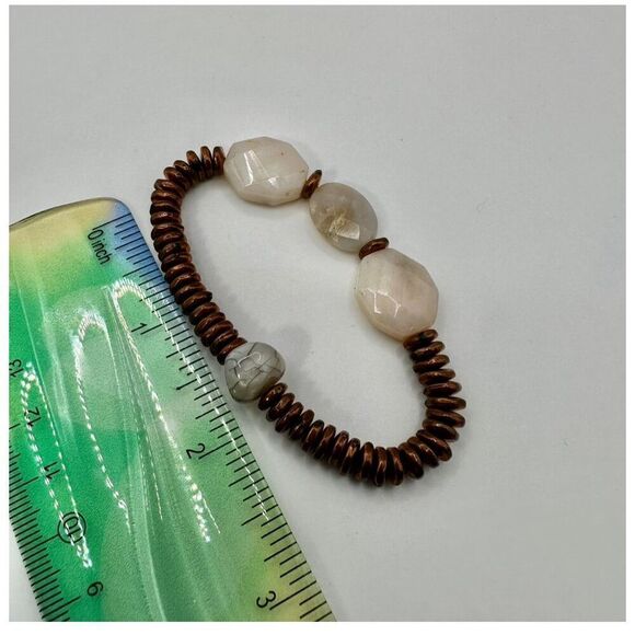 Rose quartz agate and copper disc beaded stretchy bracelet - Picture 8 of 9